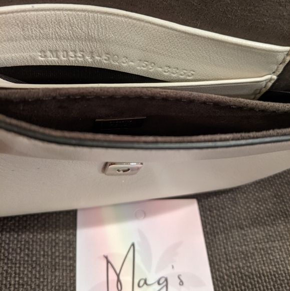 Fendi: Fur Monster Micro Fur Animal Buggie Baguette Chain Crossbody - Picture 11 of 16